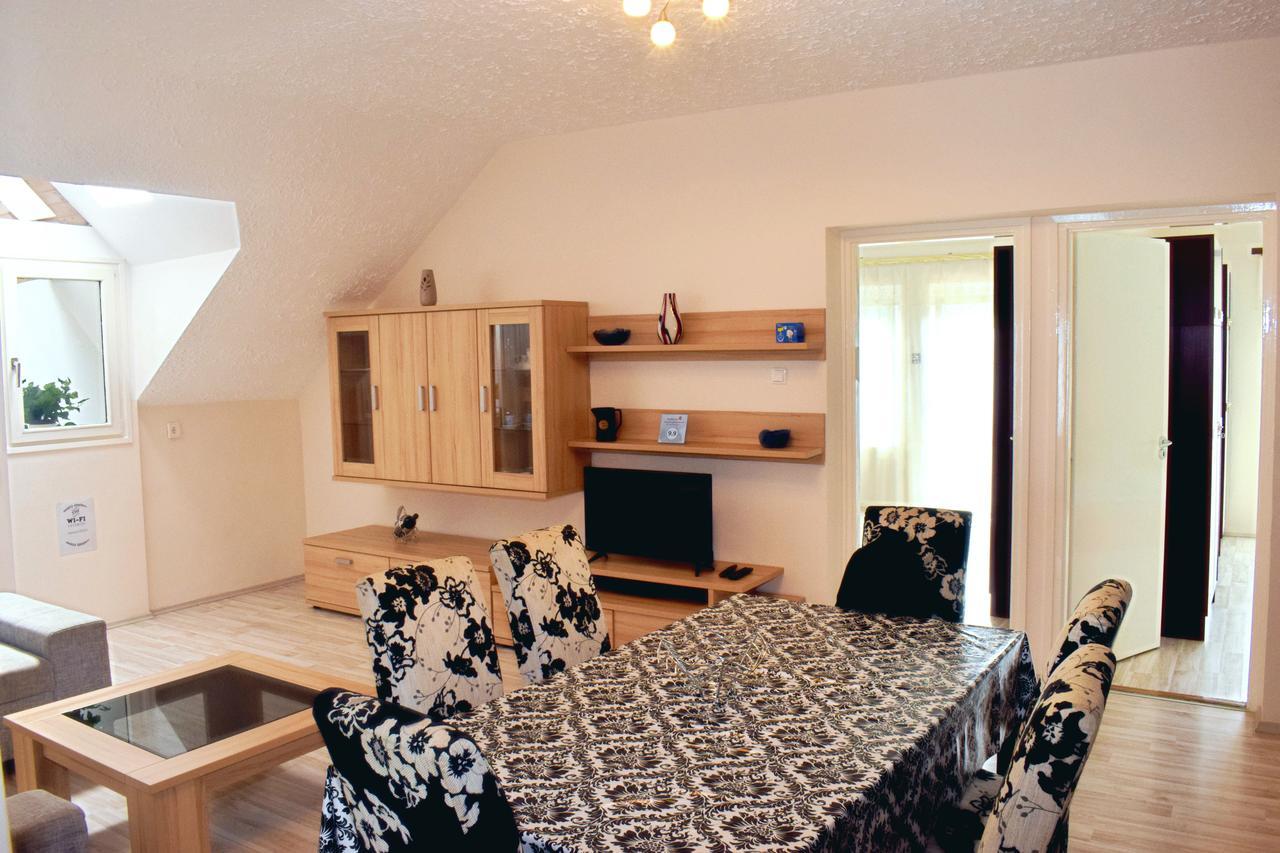 Relax Apartman Zalakaros Luaran gambar